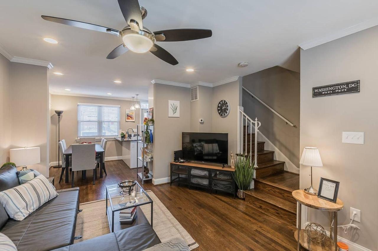 Beautiful 3Br 2Ba House With Cozy Backyard By Cozysuites Alexandría Exterior foto